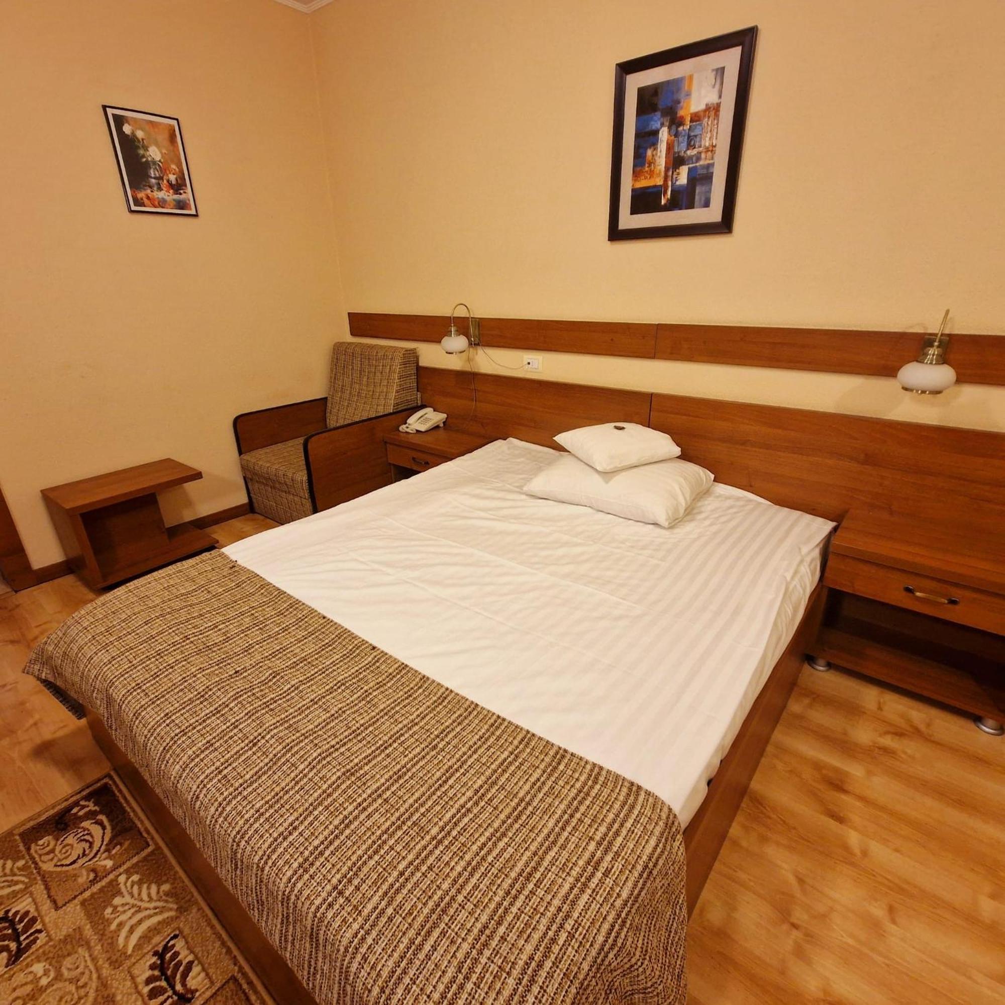 Hotel Crisana Arad Exterior photo